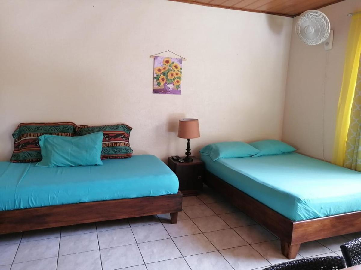 Cahuita Lodge Bagian luar foto
