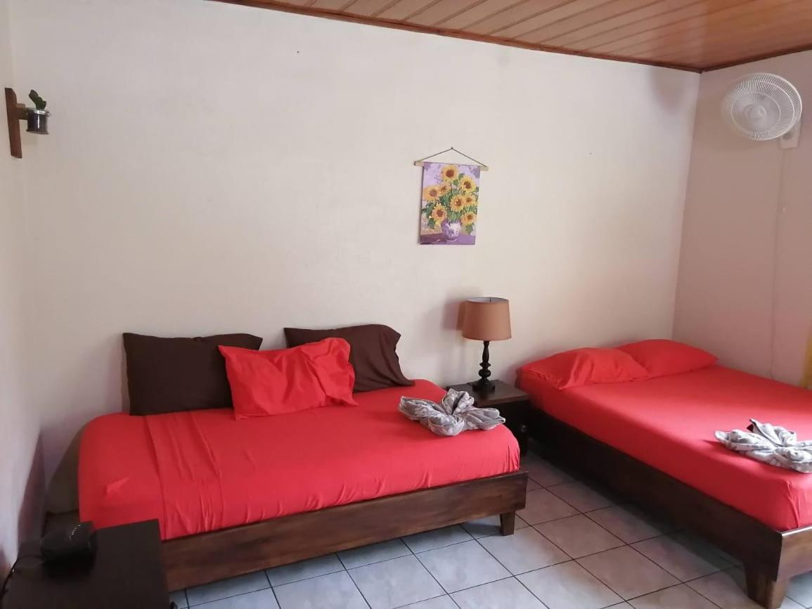 Cahuita Lodge Bagian luar foto
