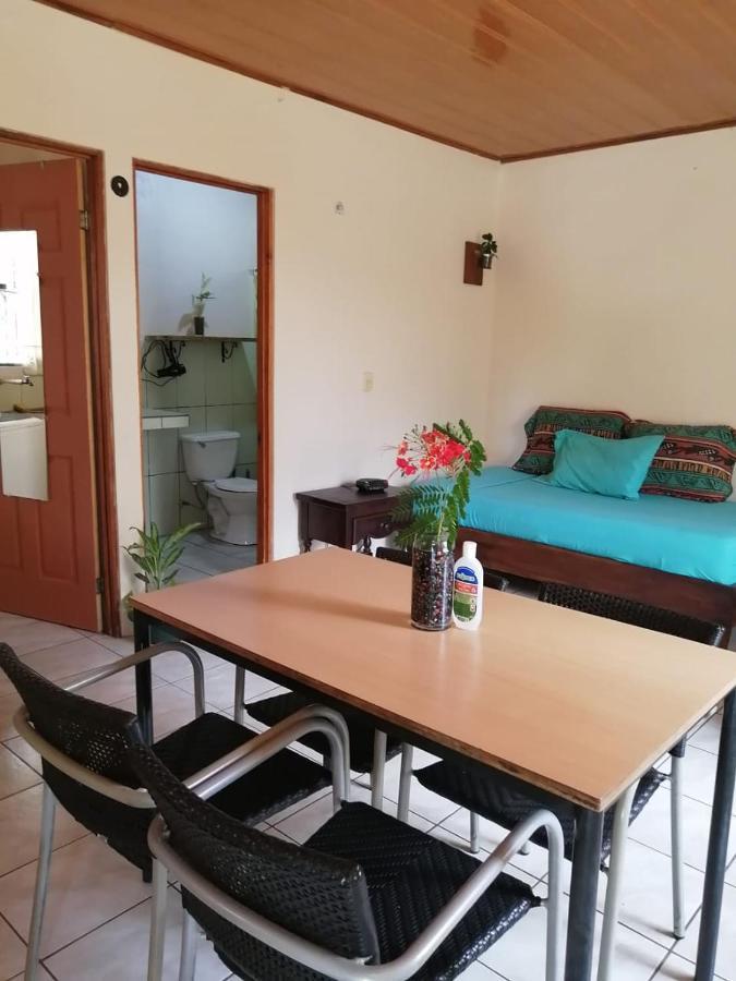 Cahuita Lodge Bagian luar foto