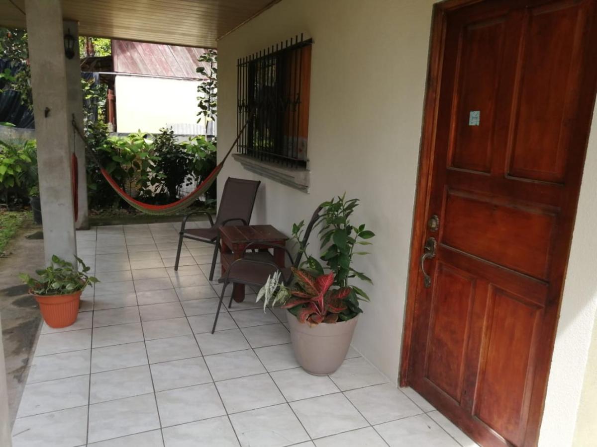 Cahuita Lodge Bagian luar foto